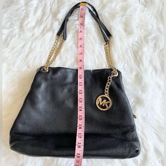 🔥Michael Kors | Hammered Leather Tote With Gold-Tone Metal Chain Handles - Picture 10 of 16